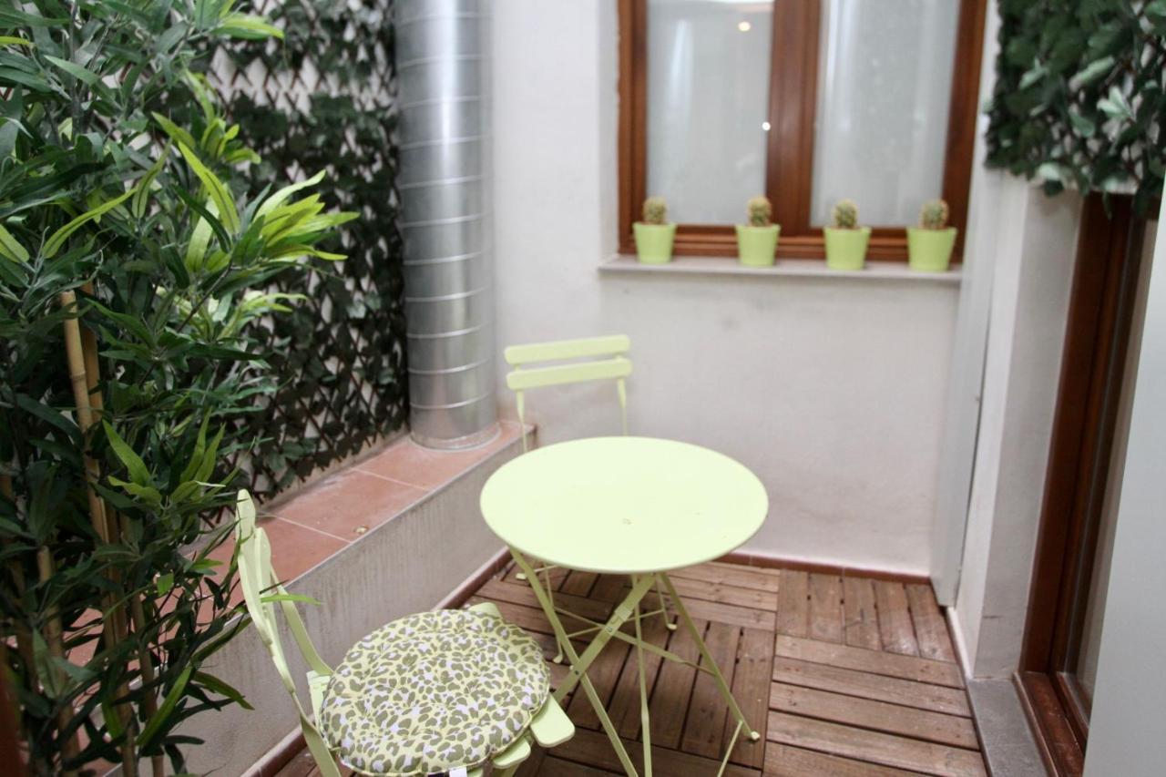 Apartamentos Inside Centro Гранада Экстерьер фото